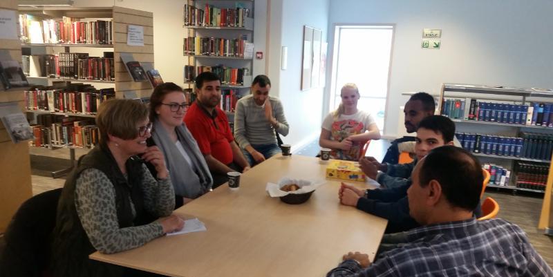 Bilde/illustrasjon for Lunsjprat